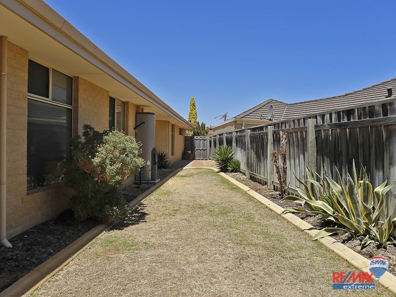 22 Parkstone Retreat, Currambine WA 6028