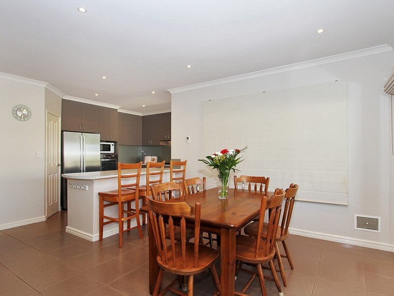 49 Abbey Green Road, Banksia Grove WA 6031