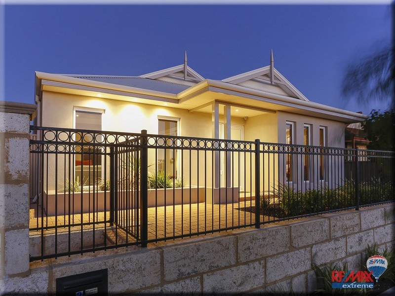 3 Rosegreen Avenue, Butler WA 6036