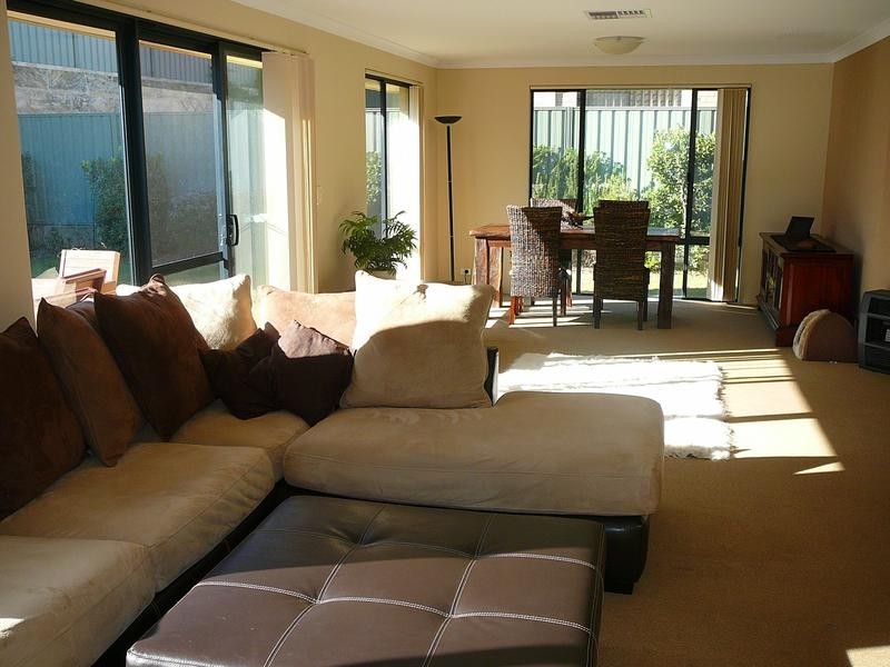 16 Grand Paradiso, Merriwa WA 6030