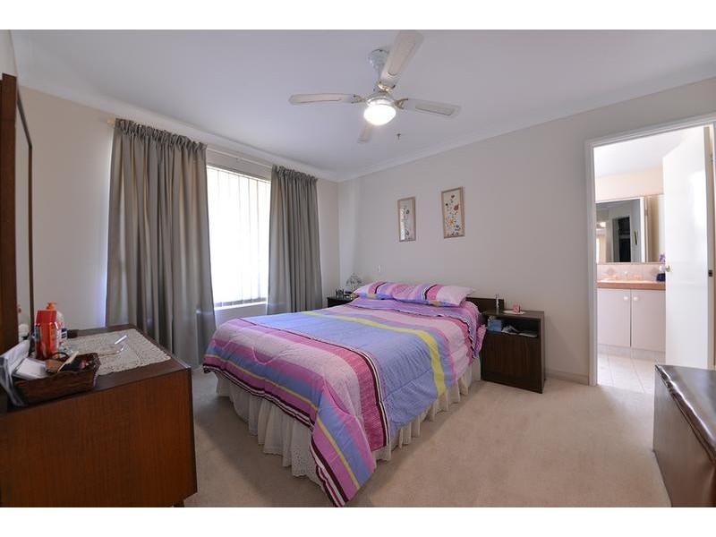 6 Bibbulmun Entrance, Sinagra WA 6065