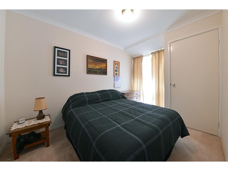 6 Bibbulmun Entrance, Sinagra WA 6065