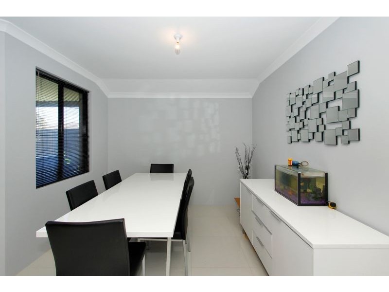 33 Cochrane Loop, Aveley WA 6069