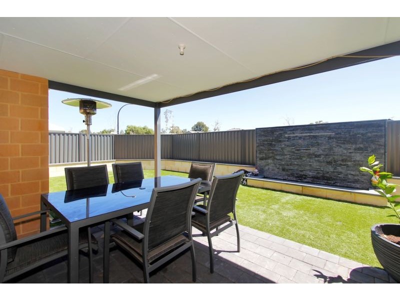 33 Cochrane Loop, Aveley WA 6069