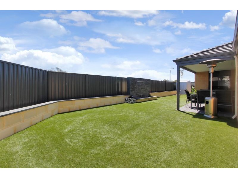 33 Cochrane Loop, Aveley WA 6069