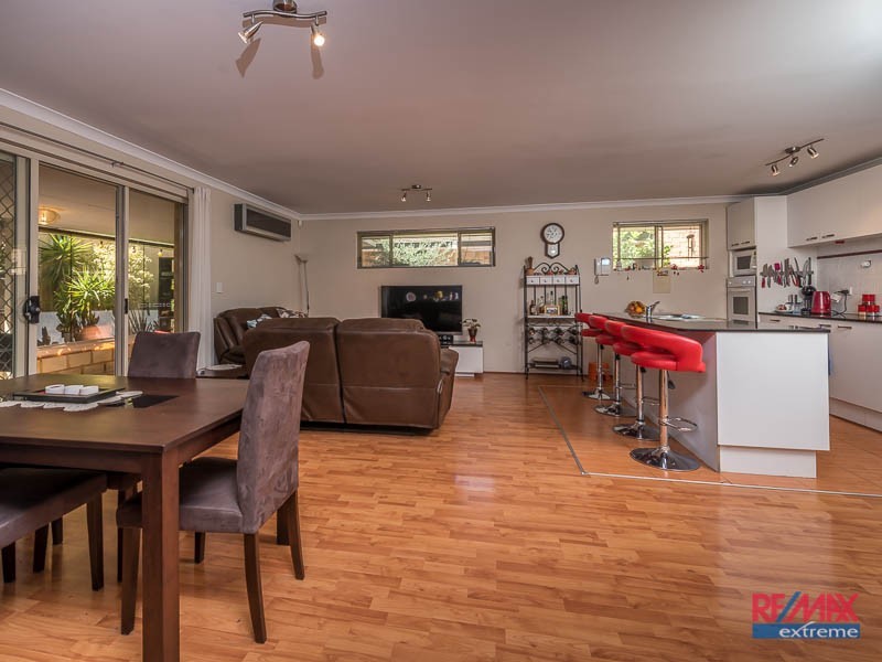 27 Phoenix Terrace, Hocking WA 6065