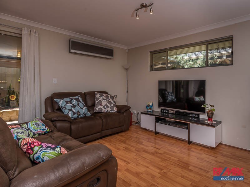 27 Phoenix Terrace, Hocking WA 6065