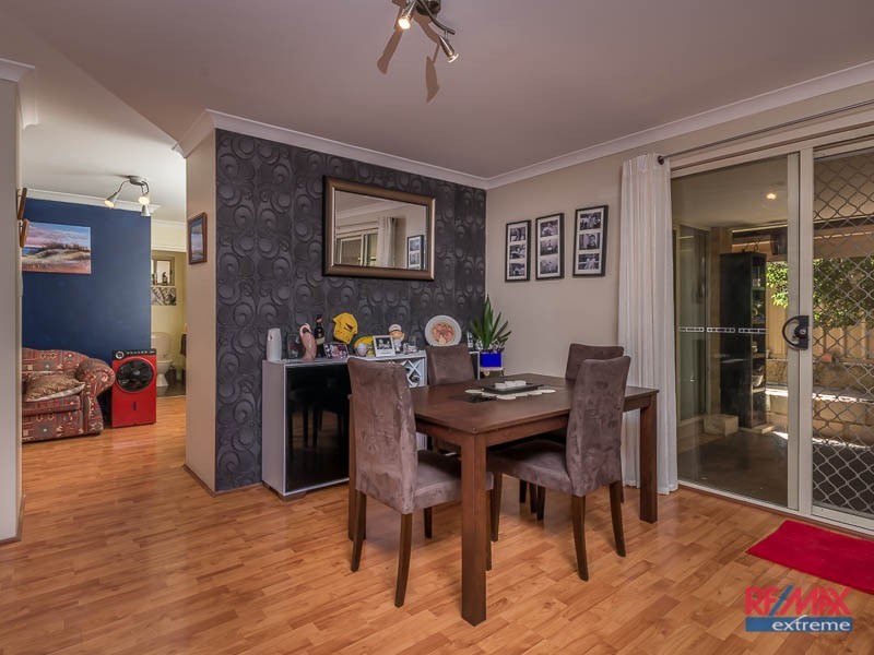27 Phoenix Terrace, Hocking WA 6065
