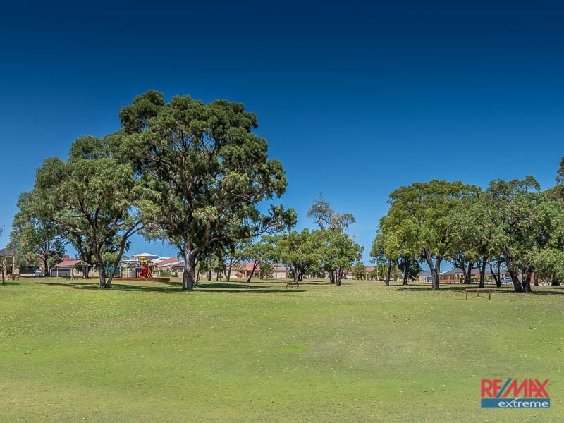 27 Phoenix Terrace, Hocking WA 6065