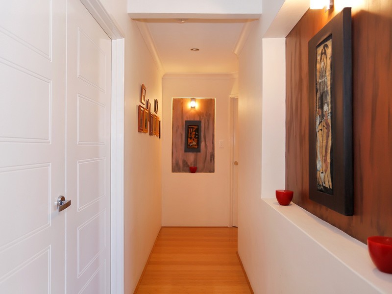 4 Alandale Bend, Banksia Grove WA 6031