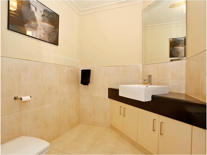 4 Alandale Bend, Banksia Grove WA 6031