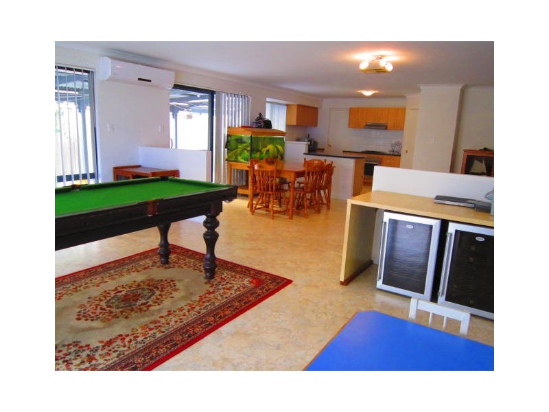 29 Vinciullo Way, Sinagra WA 6065