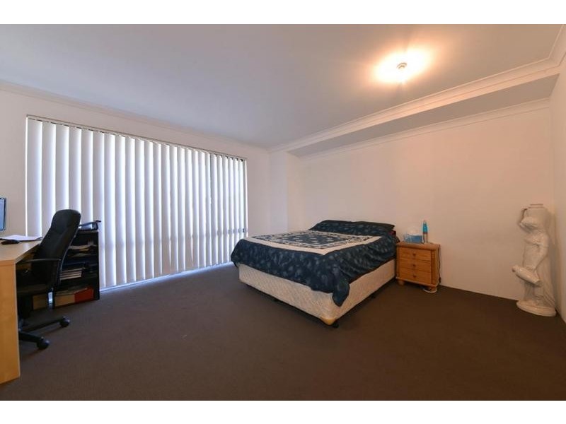 29 Vinciullo Way, Sinagra WA 6065