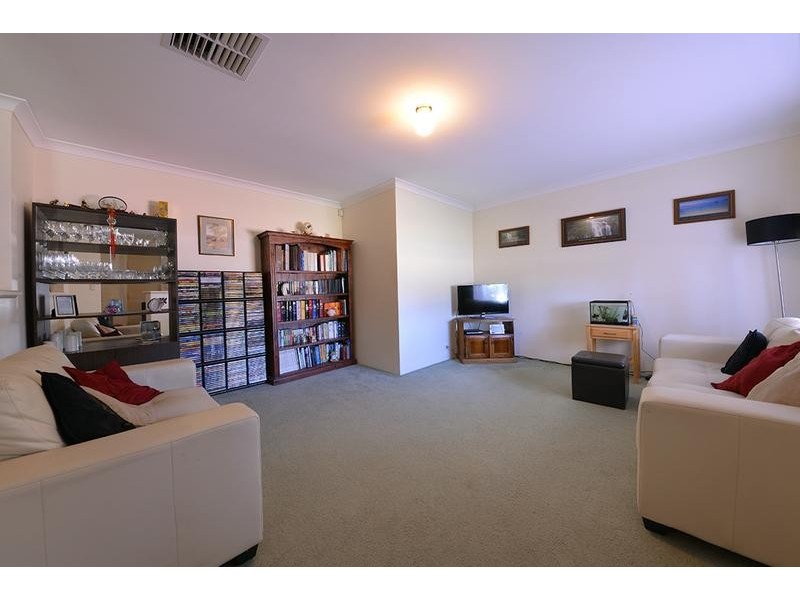 51 Gungurru Avenue, Hocking WA 6065