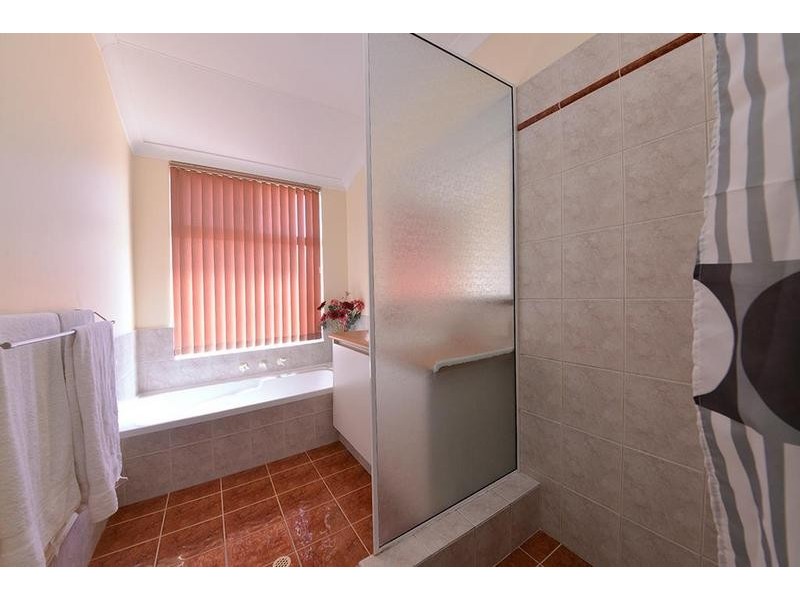 51 Gungurru Avenue, Hocking WA 6065