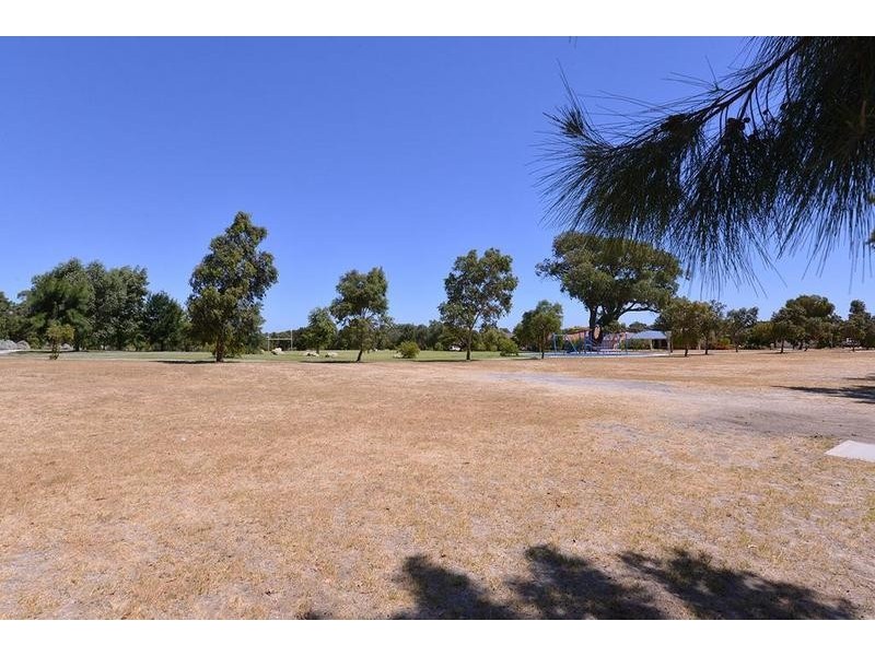 51 Gungurru Avenue, Hocking WA 6065