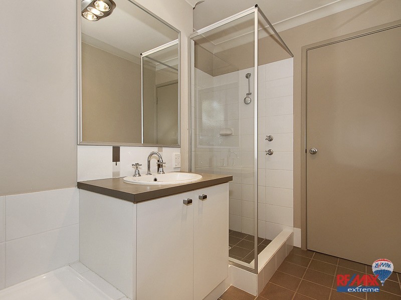 35 Dulegal Way, Aveley WA 6069