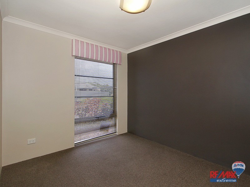 35 Dulegal Way, Aveley WA 6069