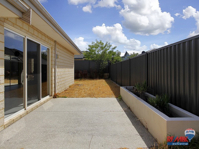 35 Dulegal Way, Aveley WA 6069