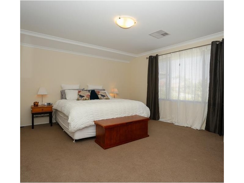 24 Oligantha Elbow, Banksia Grove WA 6031