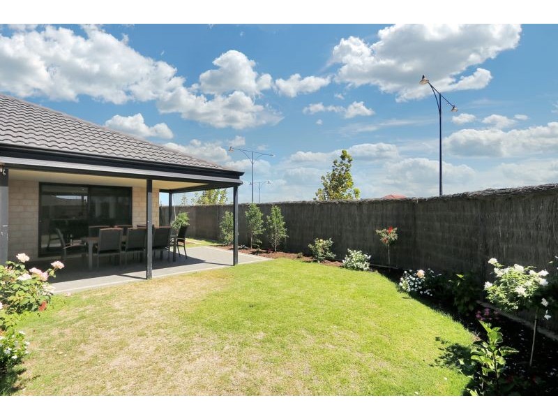 126 Ridgewood Blvd, Ridgewood WA 6030