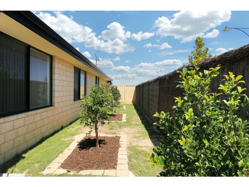 126 Ridgewood Blvd, Ridgewood WA 6030