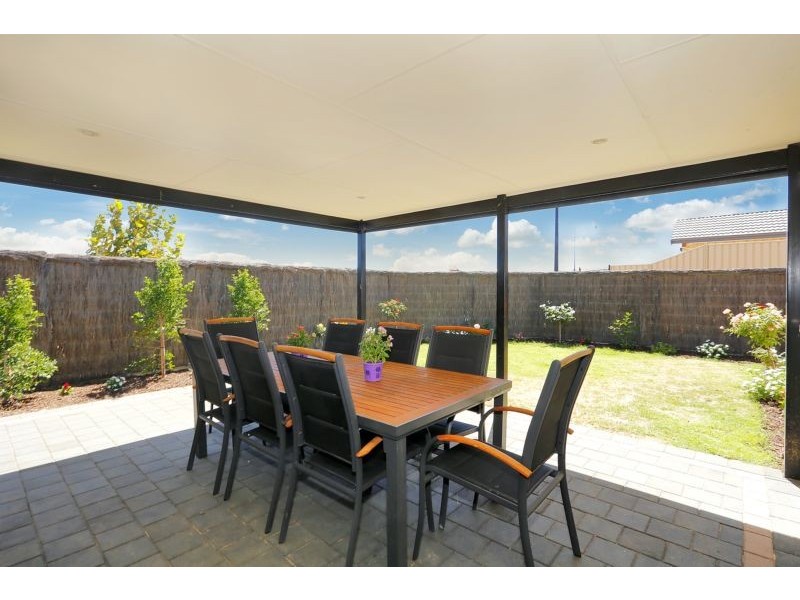 126 Ridgewood Blvd, Ridgewood WA 6030