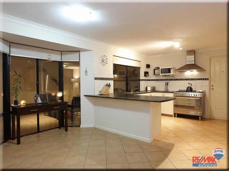 18 Sellar Elbow, Quinns Rocks WA 6030