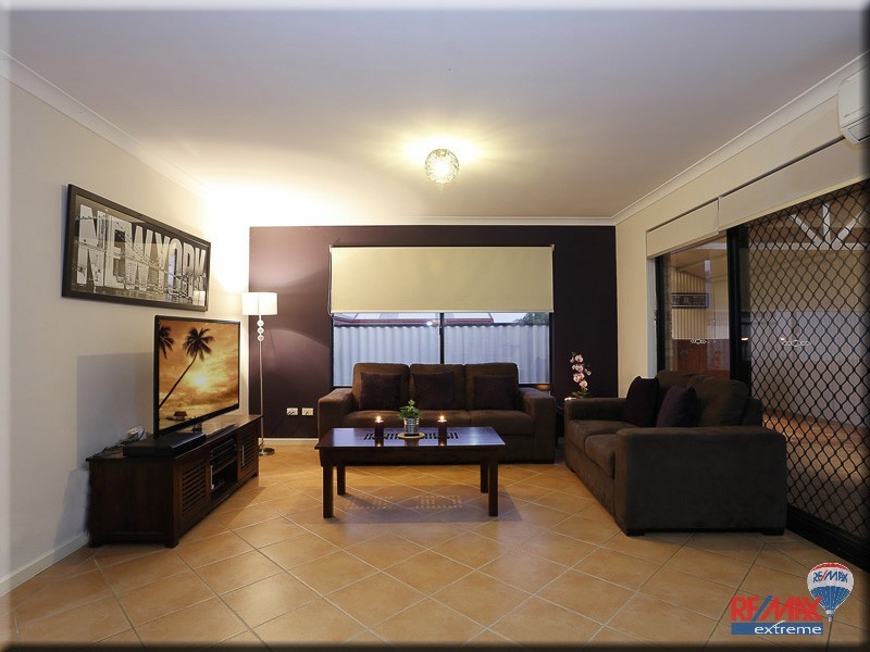 18 Sellar Elbow, Quinns Rocks WA 6030