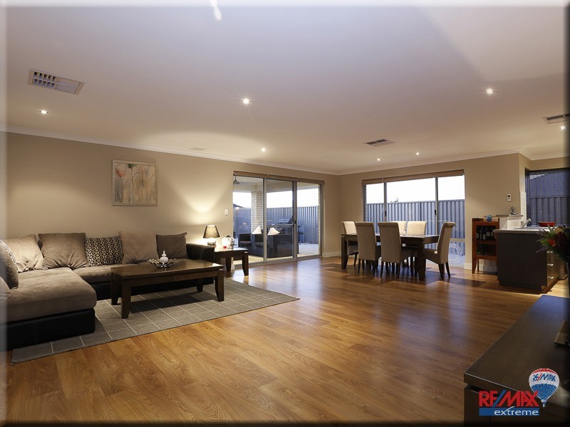 24 Saintfield Corner, Ridgewood WA 6030