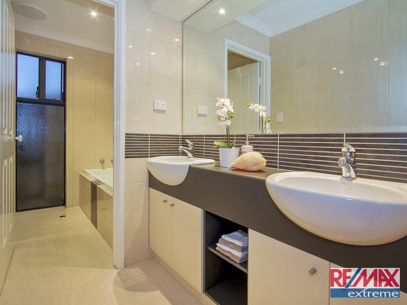 1 Caen Way, Mindarie WA 6030