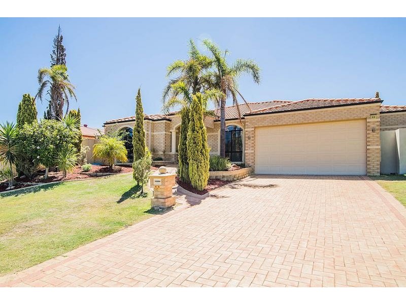 44 Roxburgh Circle, Kinross WA 6028