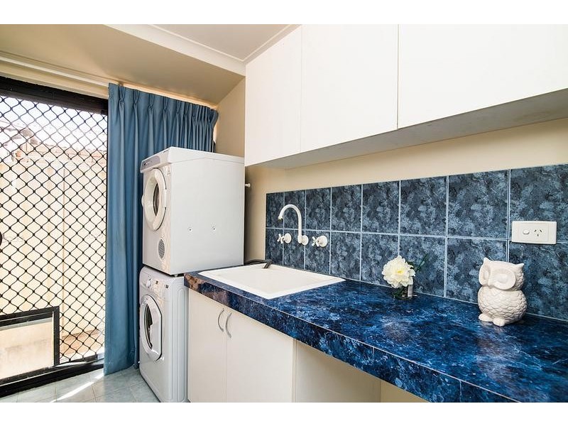 44 Roxburgh Circle, Kinross WA 6028