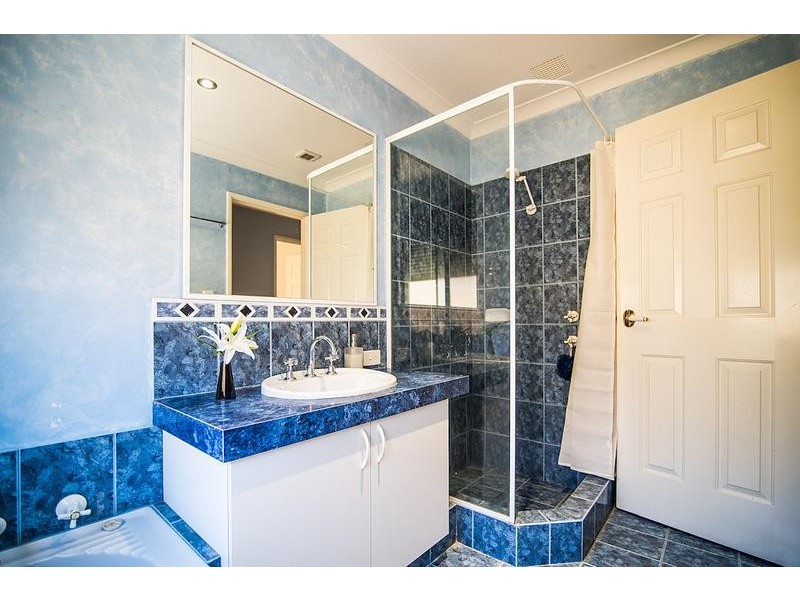 44 Roxburgh Circle, Kinross WA 6028