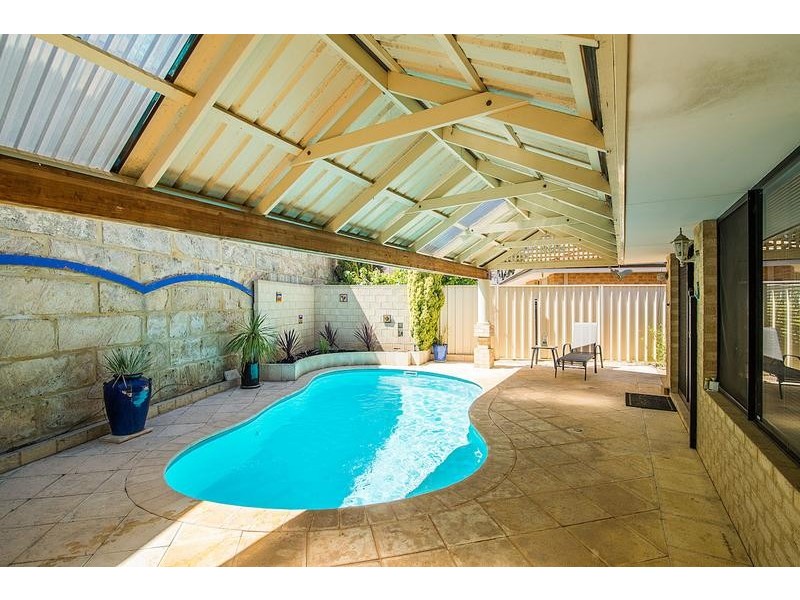 44 Roxburgh Circle, Kinross WA 6028