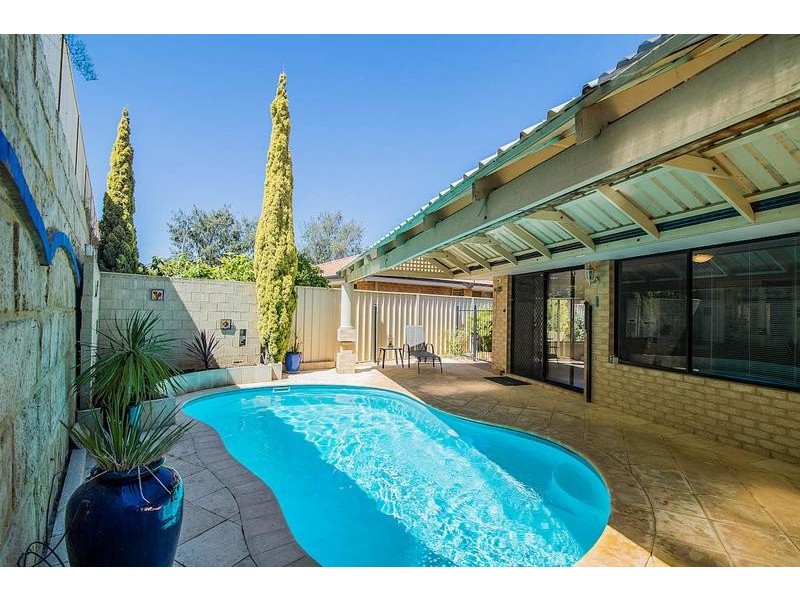 44 Roxburgh Circle, Kinross WA 6028