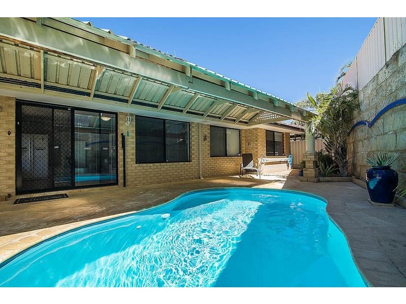 44 Roxburgh Circle, Kinross WA 6028