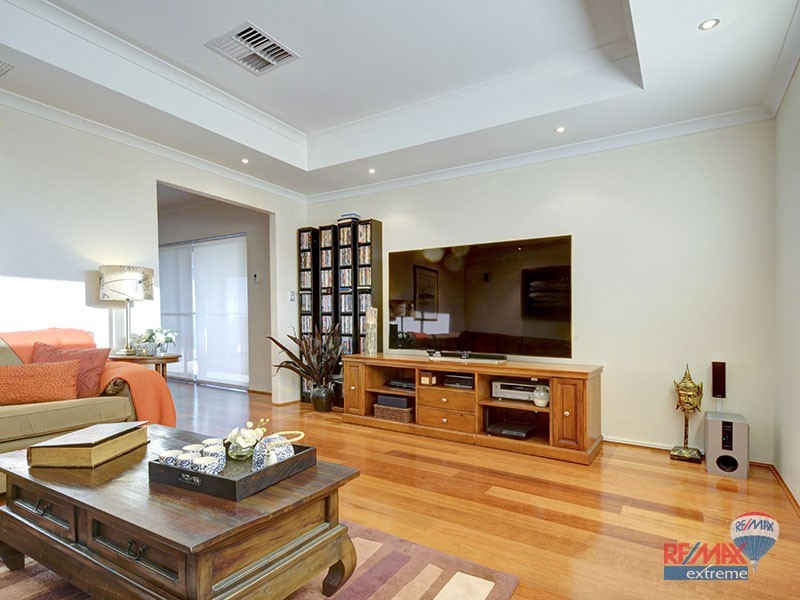 3 Traminer Way, Pearsall WA 6065