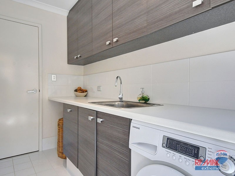 3 Traminer Way, Pearsall WA 6065