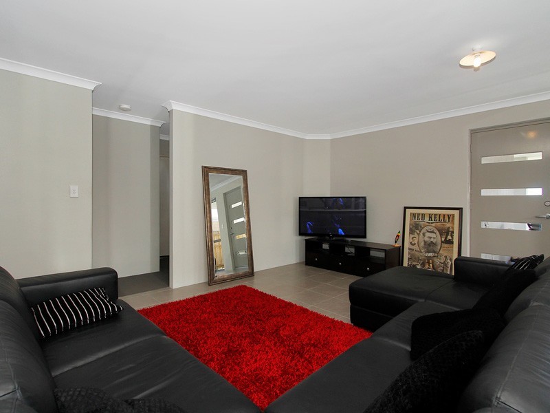 1 Hopbush Lane, Yanchep WA 6035