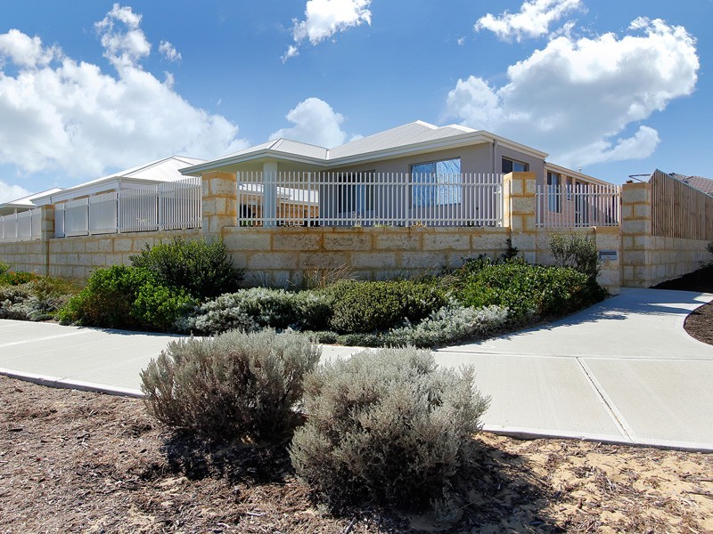 1 Hopbush Lane, Yanchep WA 6035