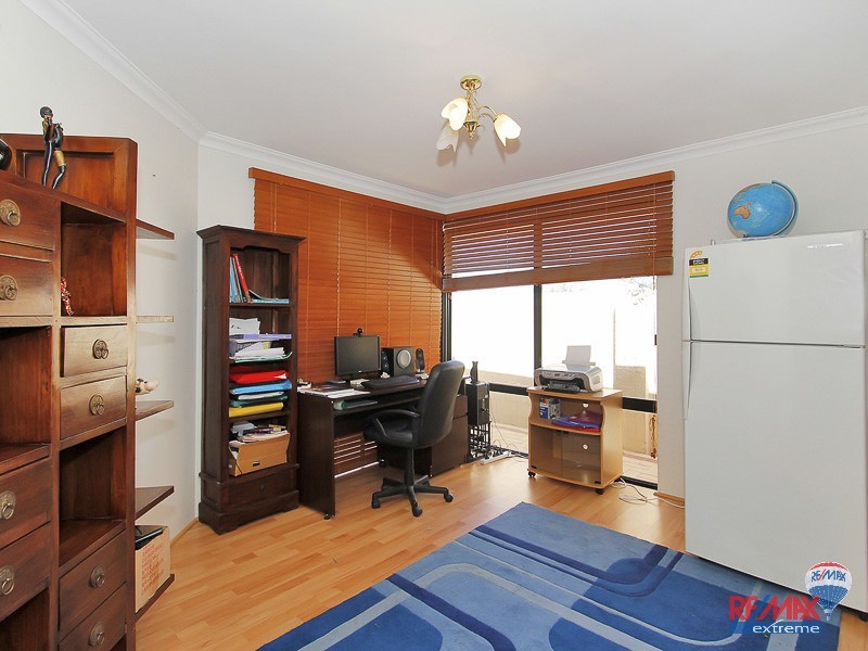 8 Bream Way, Yanchep WA 6035