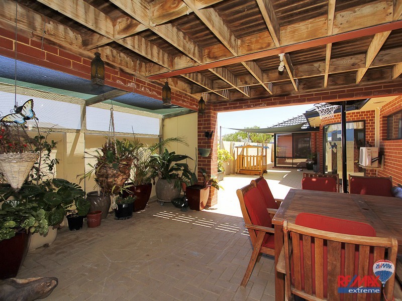 8 Bream Way, Yanchep WA 6035