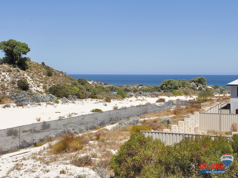 8 Bream Way, Yanchep WA 6035