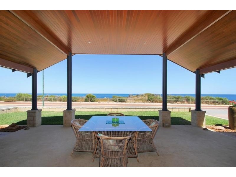 206 Ocean Drive, Quinns Rocks WA 6030