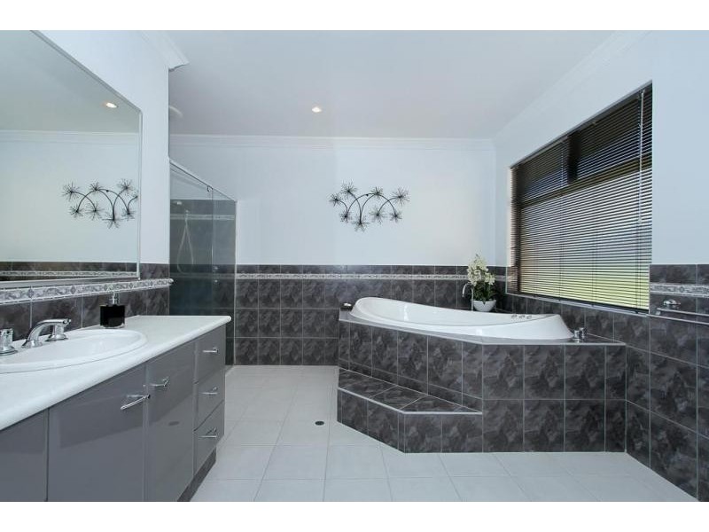 206 Ocean Drive, Quinns Rocks WA 6030