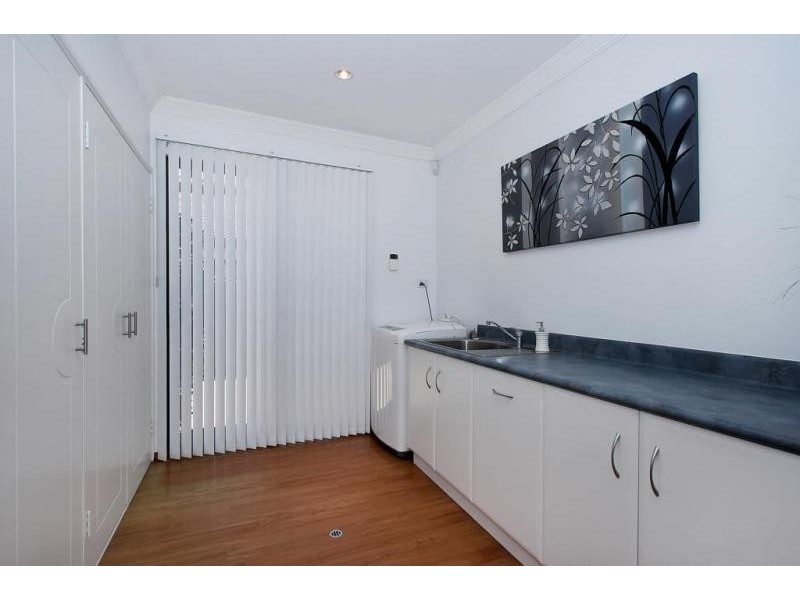 206 Ocean Drive, Quinns Rocks WA 6030