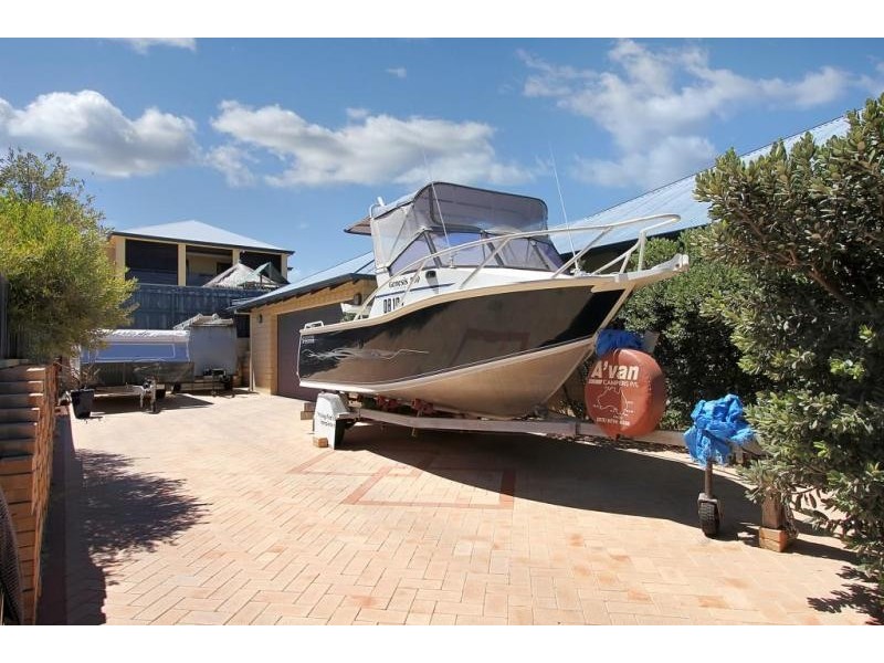 206 Ocean Drive, Quinns Rocks WA 6030