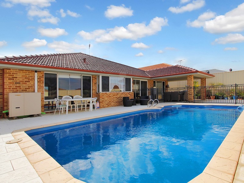 57 Sundowner Meander*, Banksia Grove WA 6031