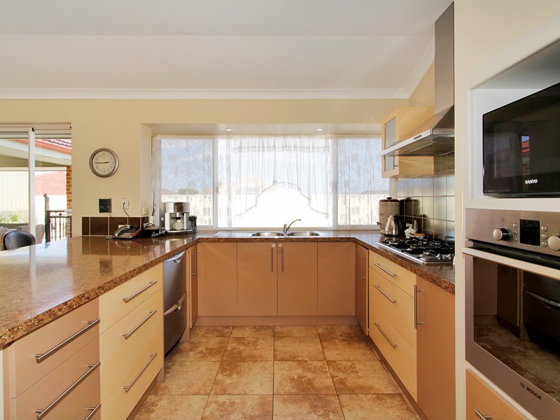 57 Sundowner Meander*, Banksia Grove WA 6031